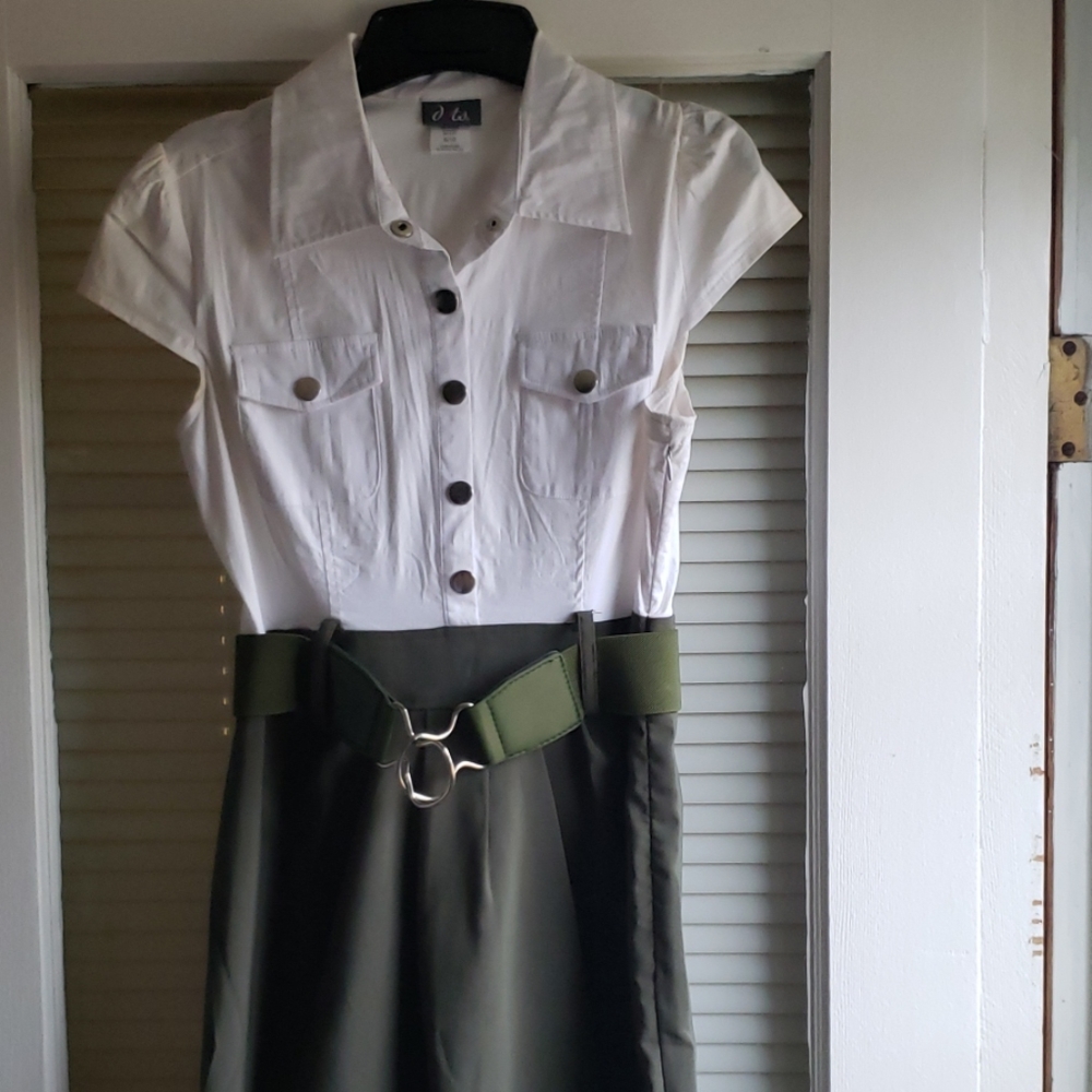 Dress - Picture 2 of 2